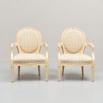 1068 6076 ARMCHAIRS